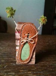 UZURA SHOE TREE